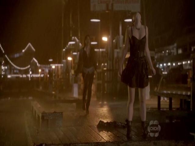 VampireDiariesWorld-dot-org_TheSecretCircle-S01E01-1514.jpg