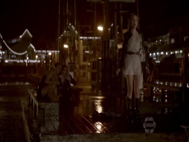 VampireDiariesWorld-dot-org_TheSecretCircle-S01E01-1566.jpg