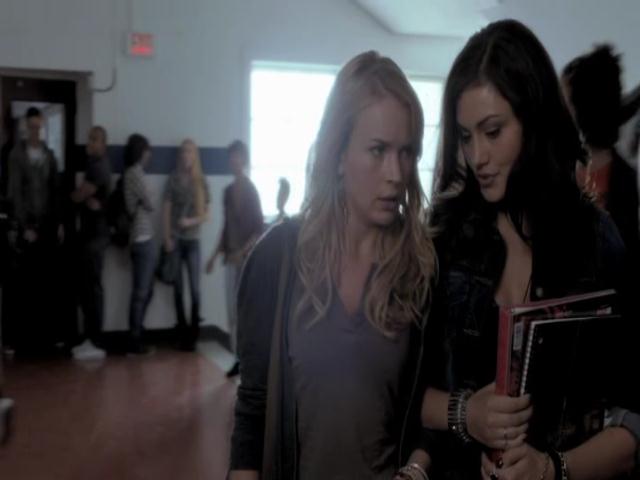 VampireDiariesWorld-dot-org_TheSecretCircle-S01E02-0127.jpg