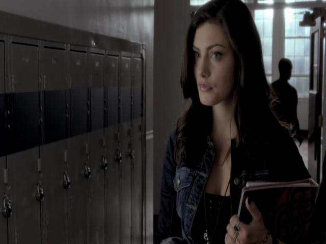 VampireDiariesWorld-dot-org_TheSecretCircle-S01E02-0167.jpg