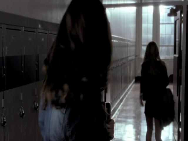 VampireDiariesWorld-dot-org_TheSecretCircle-S01E02-0169.jpg