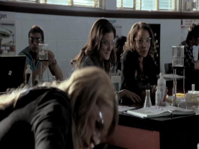 VampireDiariesWorld-dot-org_TheSecretCircle-S01E02-0282.jpg