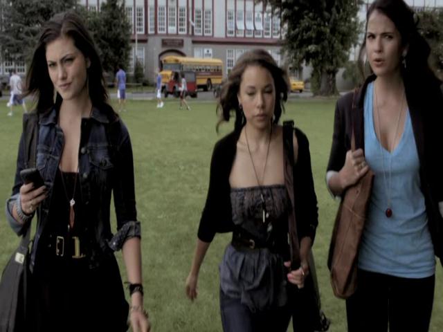 VampireDiariesWorld-dot-org_TheSecretCircle-S01E02-0504.jpg