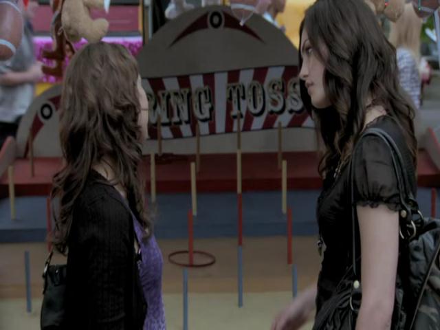 VampireDiariesWorld-dot-org_TheSecretCircle-S01E02-0761.jpg