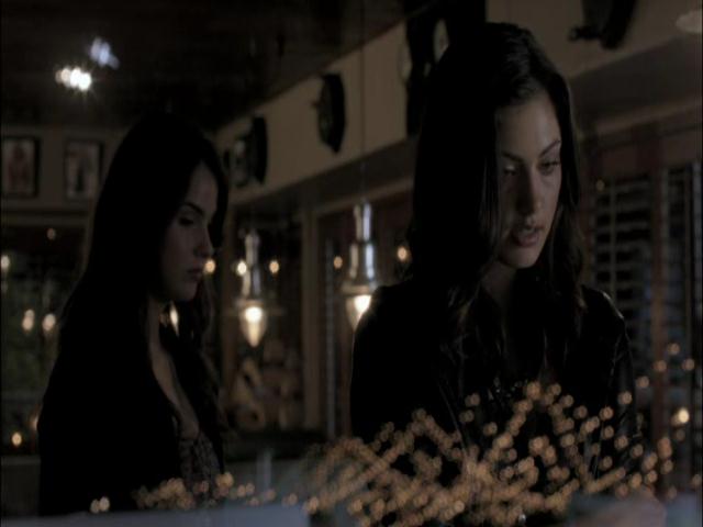 VampireDiariesWorld-dot-org_TheSecretCircle-S01E02-1703.jpg