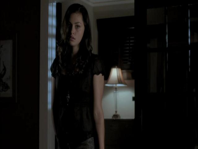 VampireDiariesWorld-dot-org_TheSecretCircle-S01E02-2030.jpg