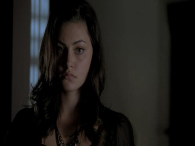 VampireDiariesWorld-dot-org_TheSecretCircle-S01E02-2055.jpg