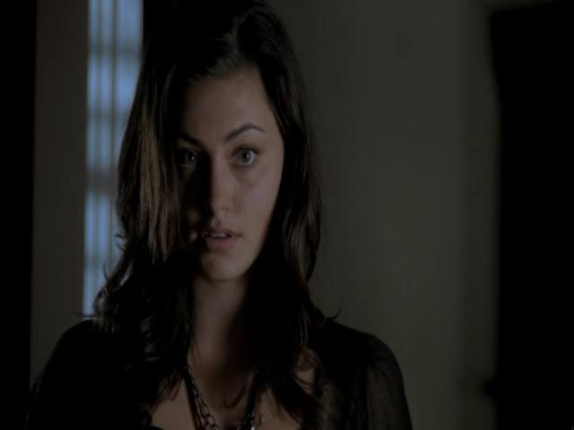 VampireDiariesWorld-dot-org_TheSecretCircle-S01E02-2063.jpg