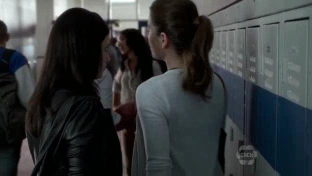 VampireDiariesWorld-dot-org_TheSecretCircle-S01E03-0037.jpg