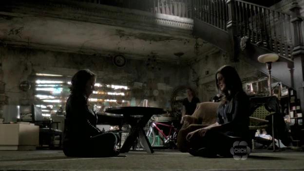 VampireDiariesWorld-dot-org_TheSecretCircle-S01E03-0964.jpg