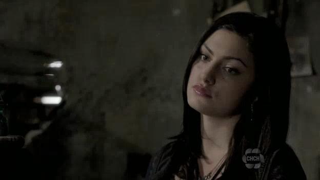 VampireDiariesWorld-dot-org_TheSecretCircle-S01E03-1017.jpg