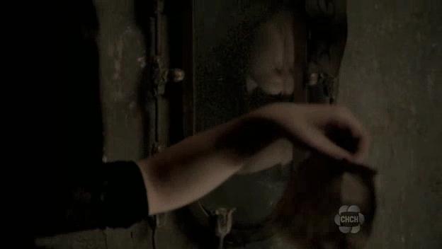 VampireDiariesWorld-dot-org_TheSecretCircle-S01E03-1146.jpg