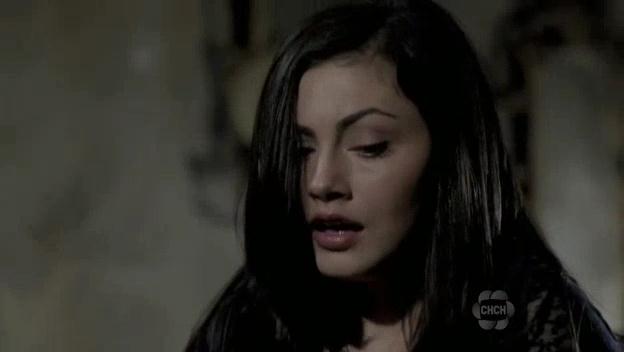 VampireDiariesWorld-dot-org_TheSecretCircle-S01E03-1207.jpg