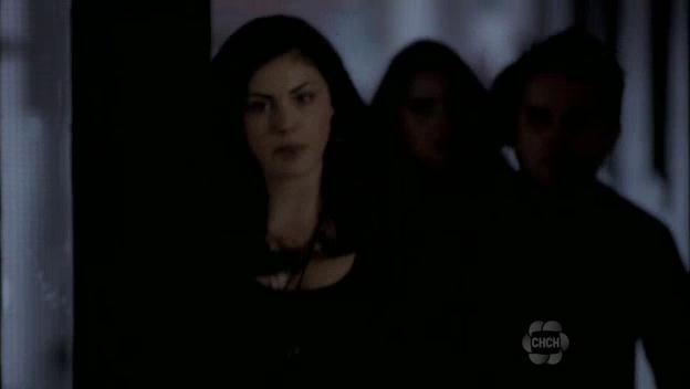 VampireDiariesWorld-dot-org_TheSecretCircle-S01E03-1466.jpg
