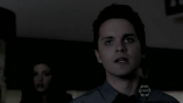 VampireDiariesWorld-dot-org_TheSecretCircle-S01E03-1966.jpg