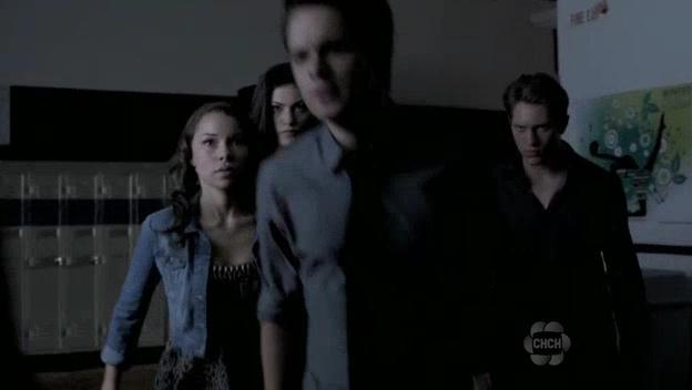 VampireDiariesWorld-dot-org_TheSecretCircle-S01E03-1976.jpg