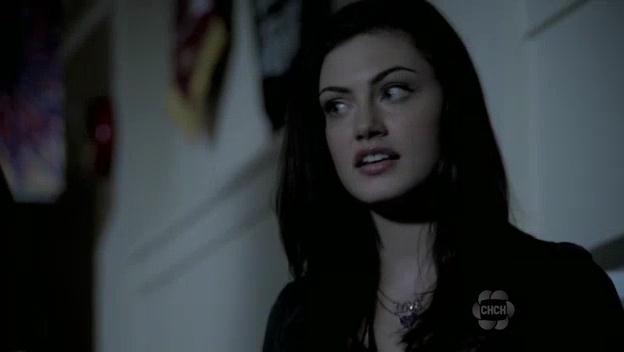 VampireDiariesWorld-dot-org_TheSecretCircle-S01E03-2053.jpg