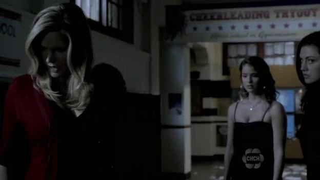 VampireDiariesWorld-dot-org_TheSecretCircle-S01E03-2066.jpg