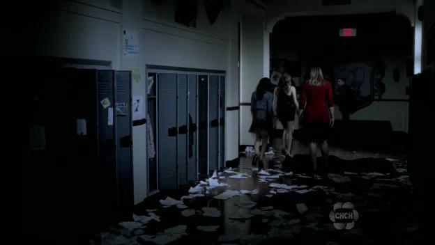 VampireDiariesWorld-dot-org_TheSecretCircle-S01E03-2077.jpg