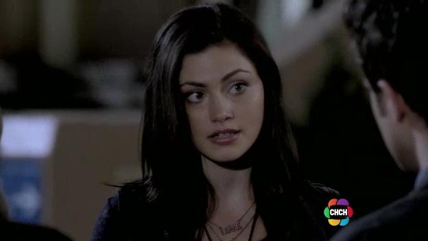 VampireDiariesWorld-dot-org_TheSecretCircle-S01E03-2102.jpg