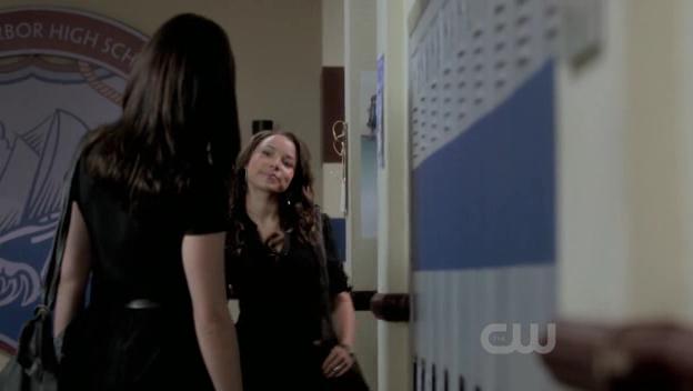 VampireDiariesWorld-dot-org_TheSecretCircle-S01E04-0211.jpg