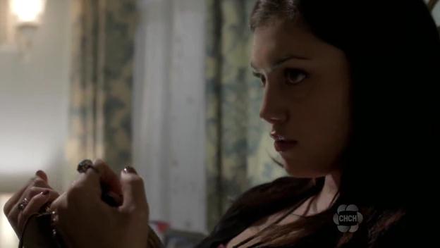 VampireDiariesWorld-dot-org_TheSecretCircle-S01E04-1523.jpg