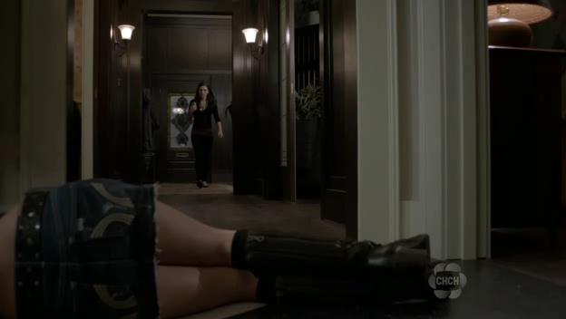 VampireDiariesWorld-dot-org_TheSecretCircle-S01E04-1855.jpg