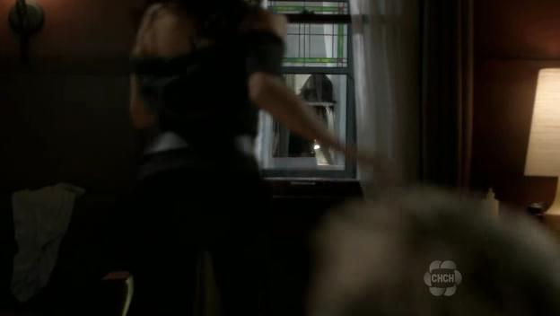 VampireDiariesWorld-dot-org_TheSecretCircle-S01E04-1919.jpg