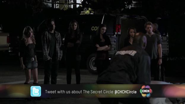 VampireDiariesWorld-dot-org_TheSecretCircle-S01E04-2092.jpg