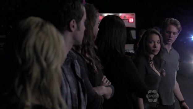 VampireDiariesWorld-dot-org_TheSecretCircle-S01E04-2143.jpg