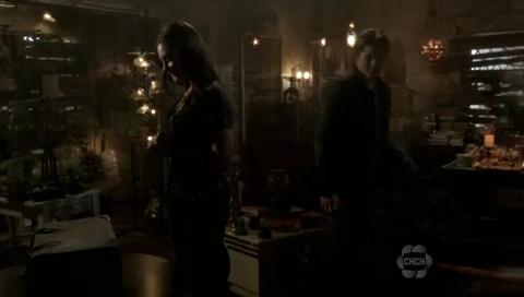 VampireDiariesWorld-dot-org_TheSecretCircle-S01E05-0537.jpg