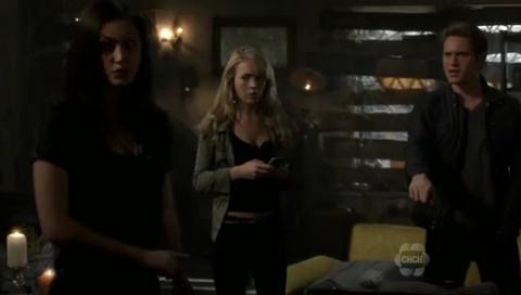 VampireDiariesWorld-dot-org_TheSecretCircle-S01E05-0763.jpg