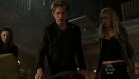 VampireDiariesWorld-dot-org_TheSecretCircle-S01E05-0928.jpg