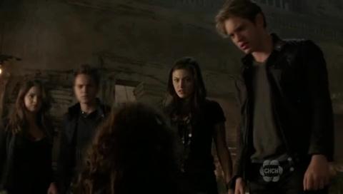 VampireDiariesWorld-dot-org_TheSecretCircle-S01E05-0957.jpg