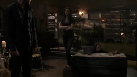 VampireDiariesWorld-dot-org_TheSecretCircle-S01E05-1142.jpg