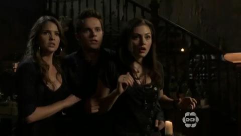 VampireDiariesWorld-dot-org_TheSecretCircle-S01E05-1156.jpg