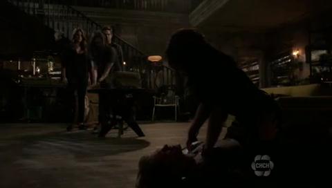VampireDiariesWorld-dot-org_TheSecretCircle-S01E05-1221.jpg