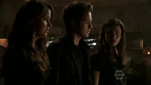 VampireDiariesWorld-dot-org_TheSecretCircle-S01E05-1230.jpg