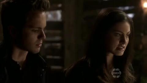 VampireDiariesWorld-dot-org_TheSecretCircle-S01E05-1241.jpg