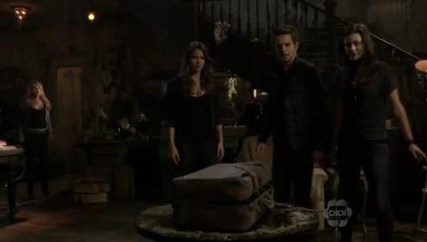 VampireDiariesWorld-dot-org_TheSecretCircle-S01E05-1246.jpg