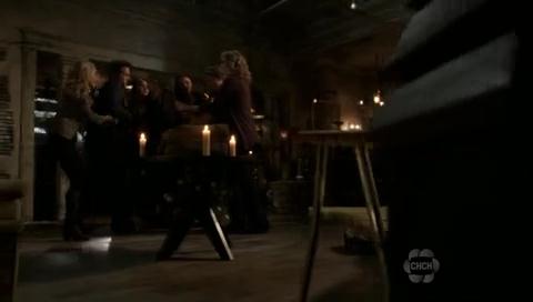 VampireDiariesWorld-dot-org_TheSecretCircle-S01E05-1325.jpg
