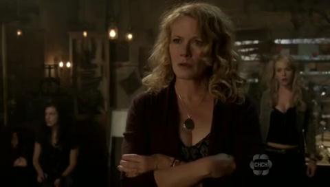 VampireDiariesWorld-dot-org_TheSecretCircle-S01E05-1563.jpg