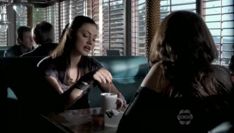 VampireDiariesWorld-dot-org_TheSecretCircle-S01E06-0232.jpg