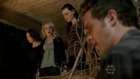 VampireDiariesWorld-dot-org_TheSecretCircle-S01E06-0459.jpg