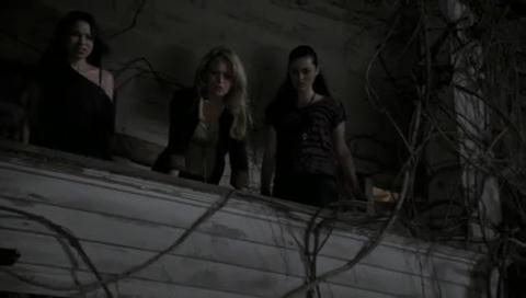 VampireDiariesWorld-dot-org_TheSecretCircle-S01E06-0485.jpg
