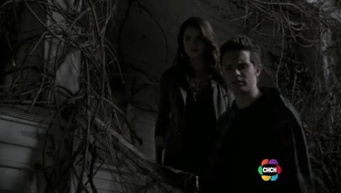 VampireDiariesWorld-dot-org_TheSecretCircle-S01E06-0488.jpg
