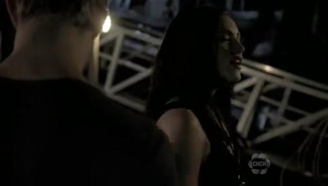 VampireDiariesWorld-dot-org_TheSecretCircle-S01E06-0601.jpg