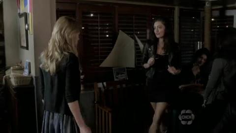 VampireDiariesWorld-dot-org_TheSecretCircle-S01E06-1392.jpg