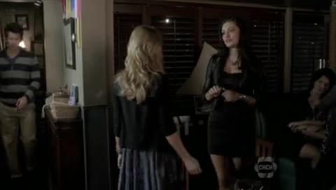 VampireDiariesWorld-dot-org_TheSecretCircle-S01E06-1393.jpg