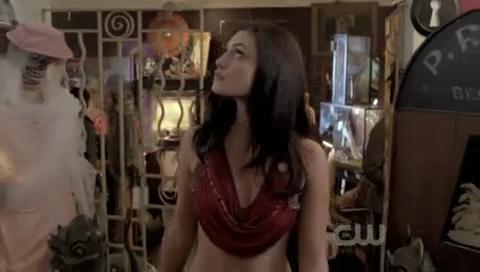 VampireDiariesWorld-dot-org_TheSecretCircle-S01E07-0040.jpg